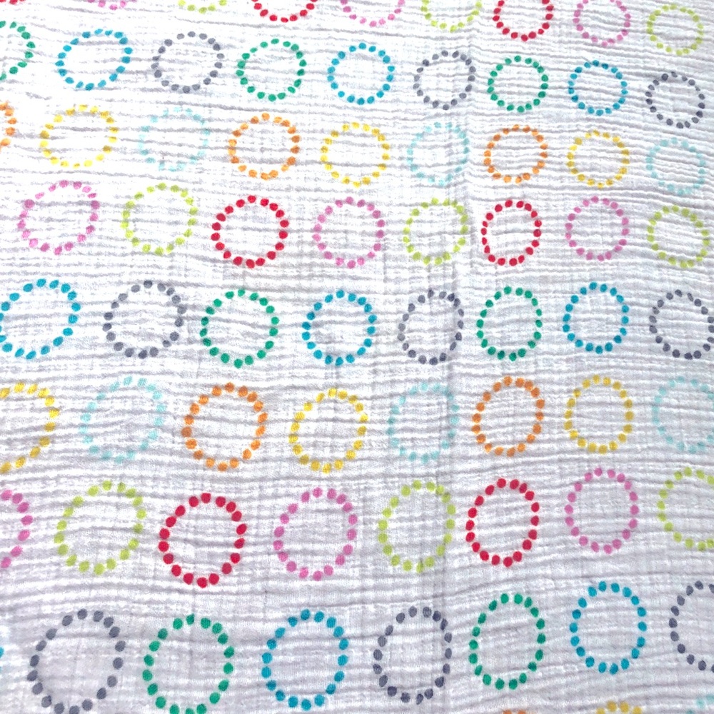 🆕 Arden + Anais Muslin Cloth with Rainbow Circle Design (NWOT)